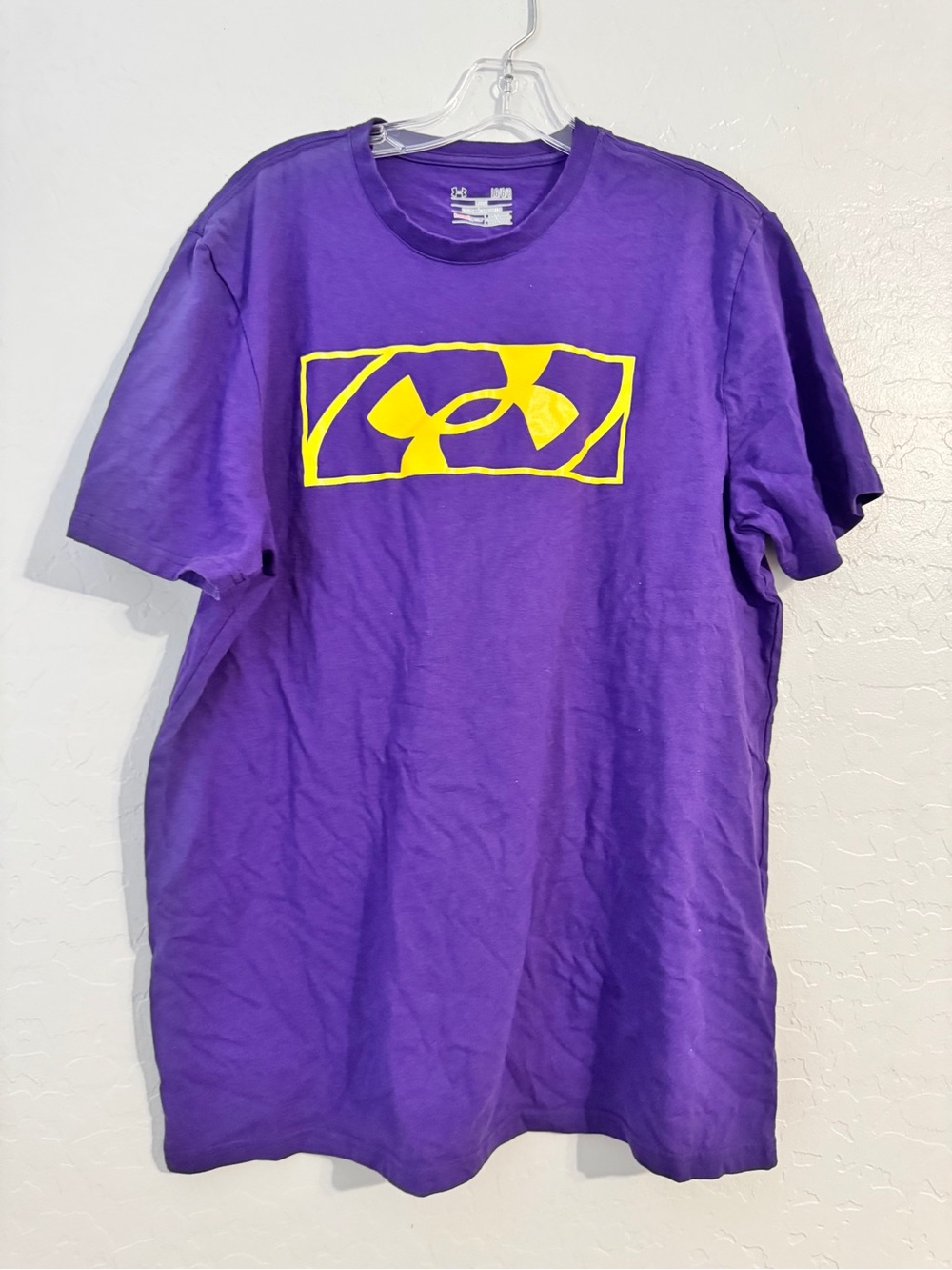 Under Armour HeatGear Purple Yellow Graphic Logo Crew Neck T-Shirt Men's L